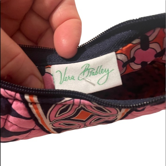 Vera Bradley Purse HOST PICk! - Picture 4 of 5